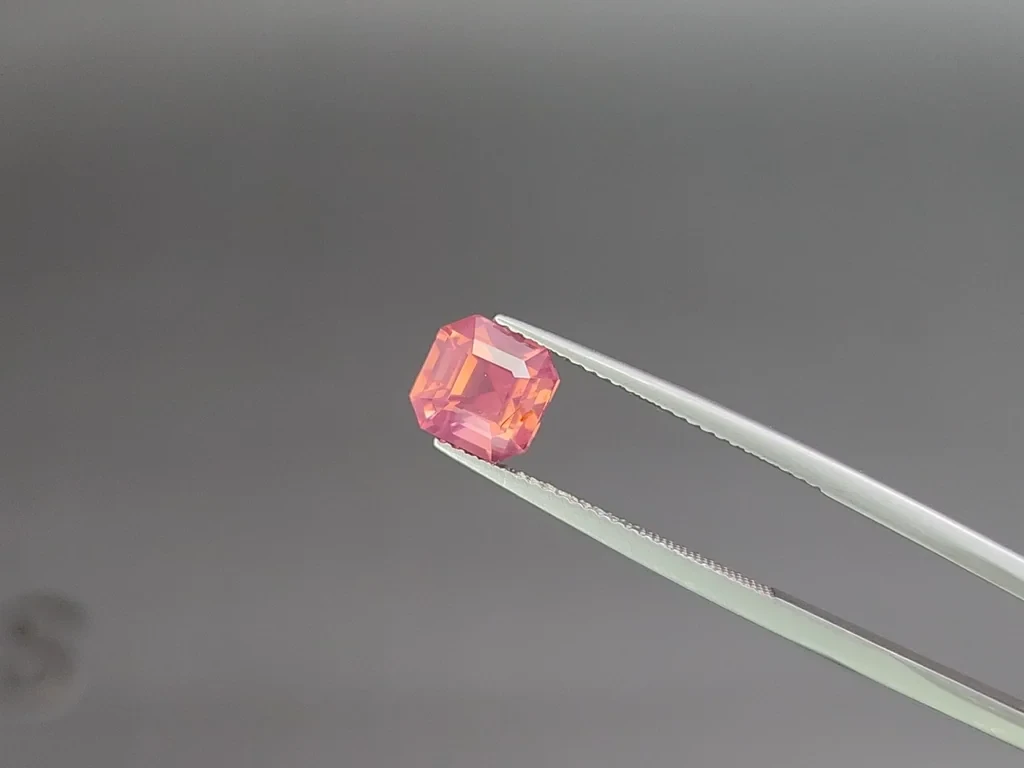 Spinel Mahenge with rutile silk effect octagon cut 2.65 carats, Tanzania Image №3