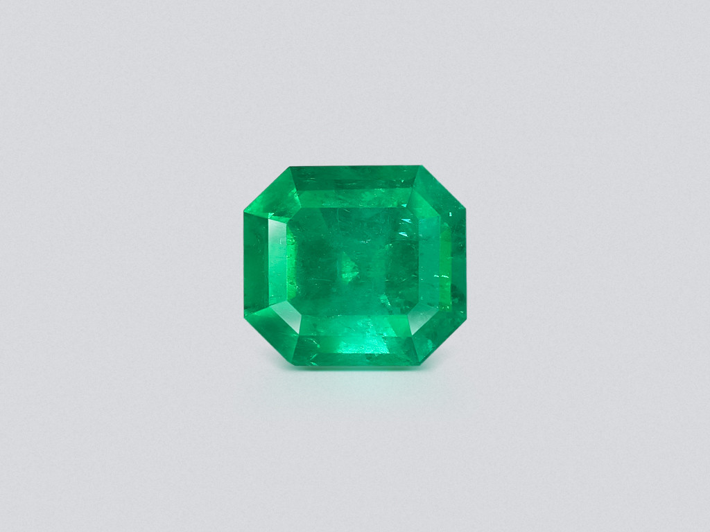 Muzo Green emerald in octagon cut 4.53 carats, Colombia Image №1