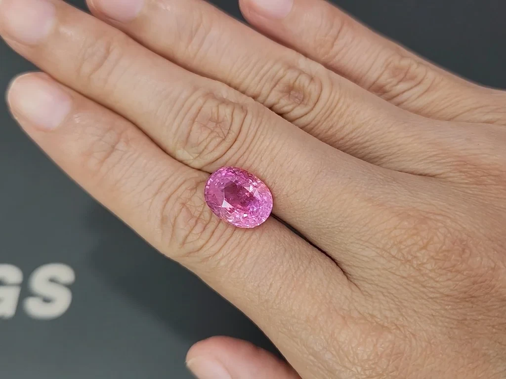 Unheated Padparadscha sapphire oval cut 8.25 carats, Sri Lanka  Image №2