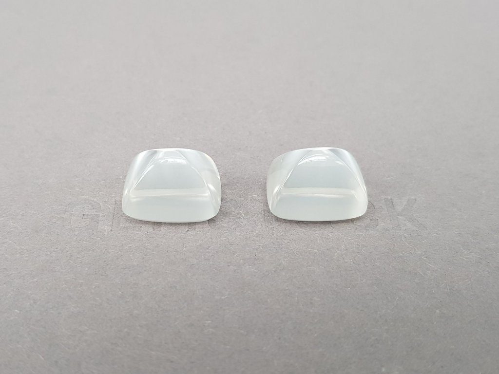 Pair of moonstones from Burma in sugarloaf cut 21.09 ct Image №1