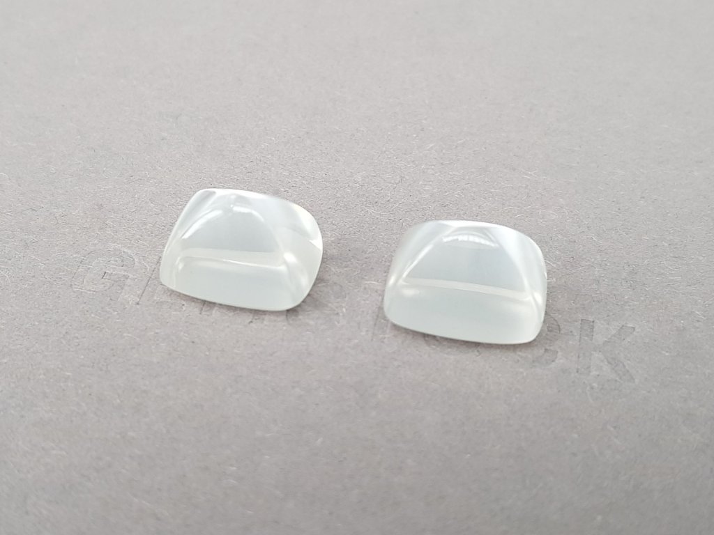 Pair of moonstones from Burma in sugarloaf cut 21.09 ct Image №3