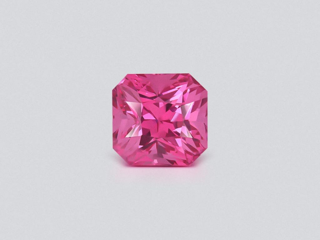 Red-pink radiant-cut Mahenge spinel 1.09 carats, Tanzania Image №1
