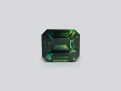 Yellow-green bi-color sapphire in cushion cut 3.90 carats, Madagascar  photo