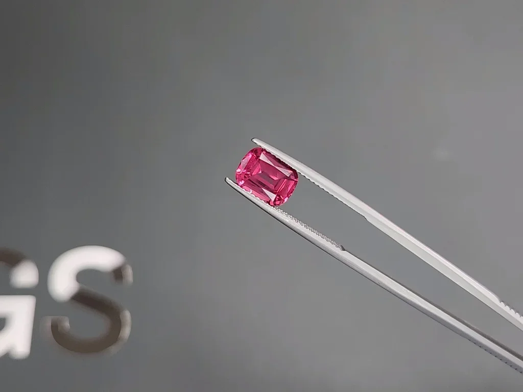 Vivid pink Mahenge spinel in cushion cut 2.68 carats, Tanzania Image №3