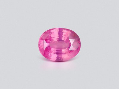 Unheated Vivid Pink sapphire in oval cut 3.55 carats, Sri Lanka photo