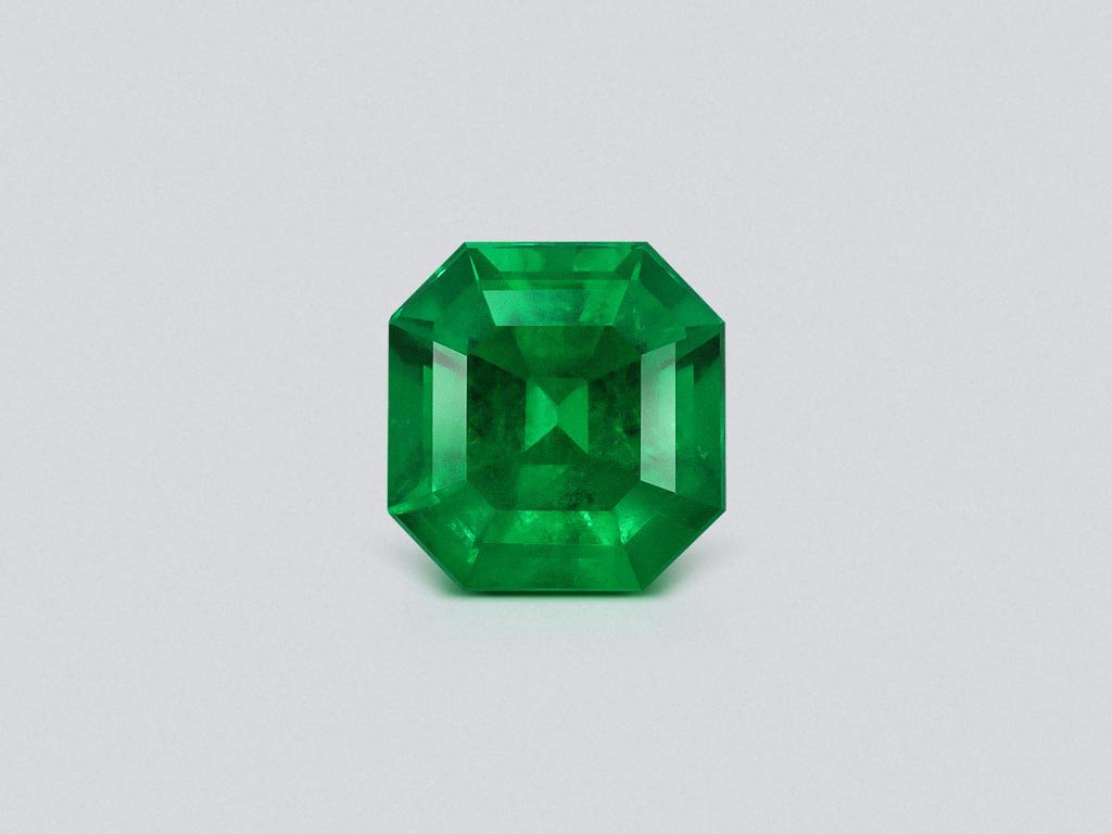 Unique Muzo Green emerald in asher cut 7.03 carats, Colombia Image №1