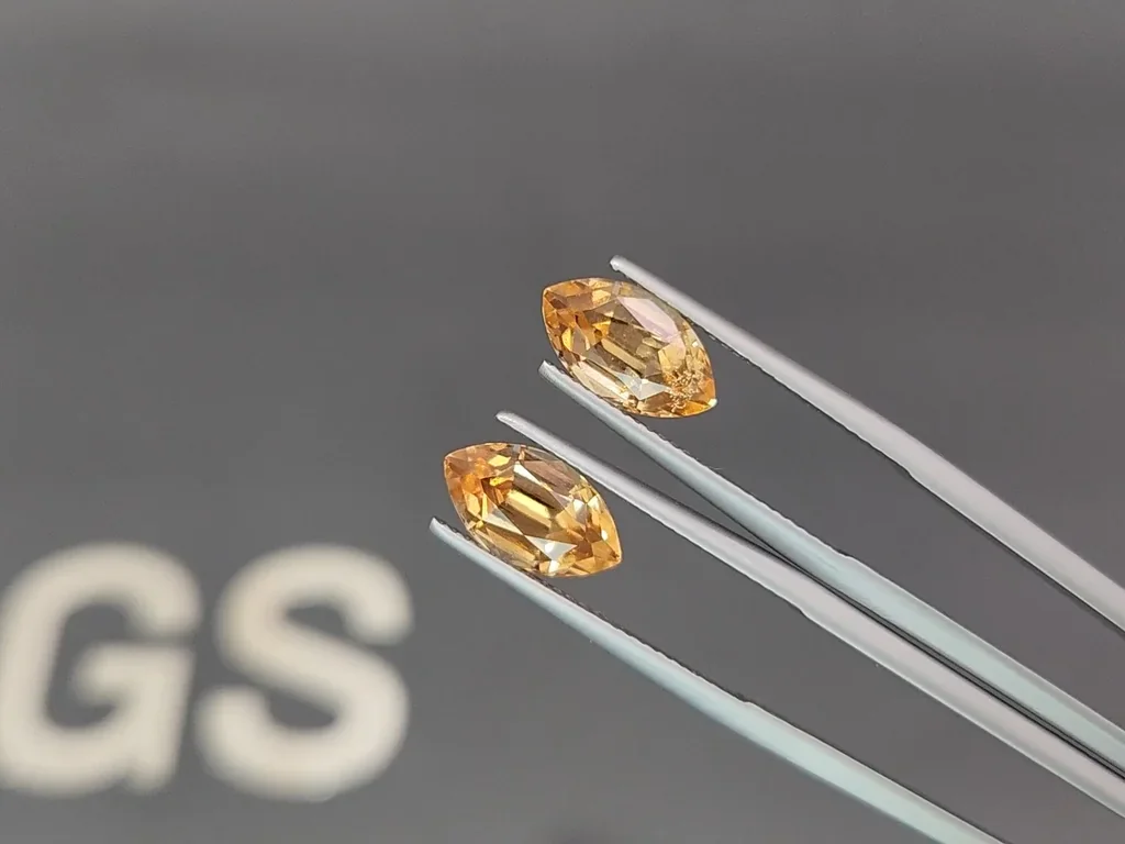 Pair of garnets hessonites marquise cut  5.86 carats, Africa Image №3