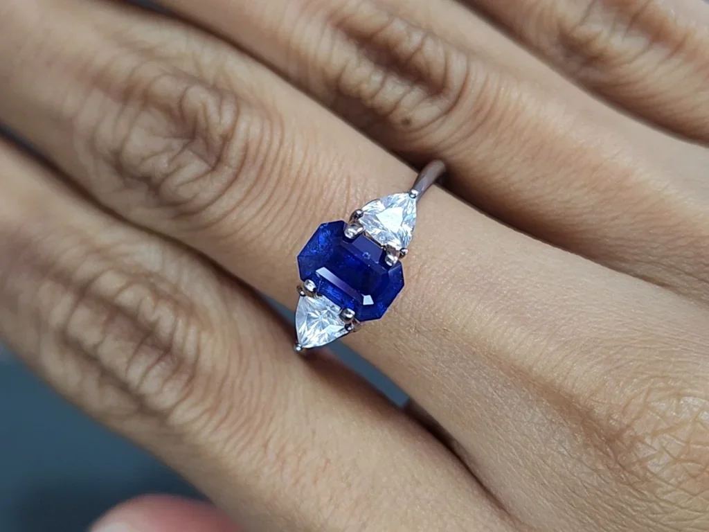 Sapphire Cornflower Blue octagon cut 1.98 carats, Sri Lanka Image №5
