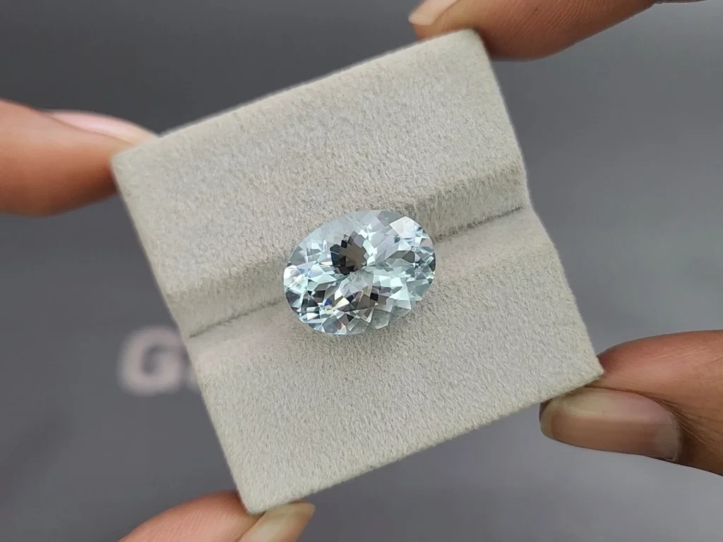 Aquamarine oval cut 9.20 carats, Madagascar  Image №4