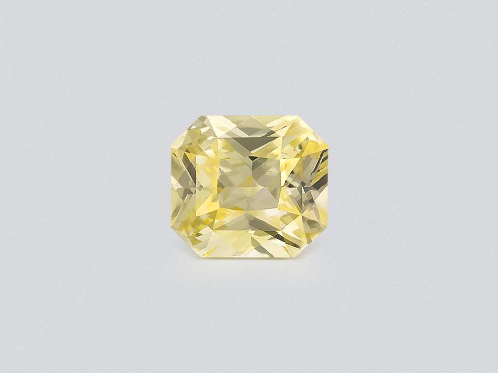 Unheated yellow sapphire in radiant cut  6.02 carats, Sri Lanka Image №1