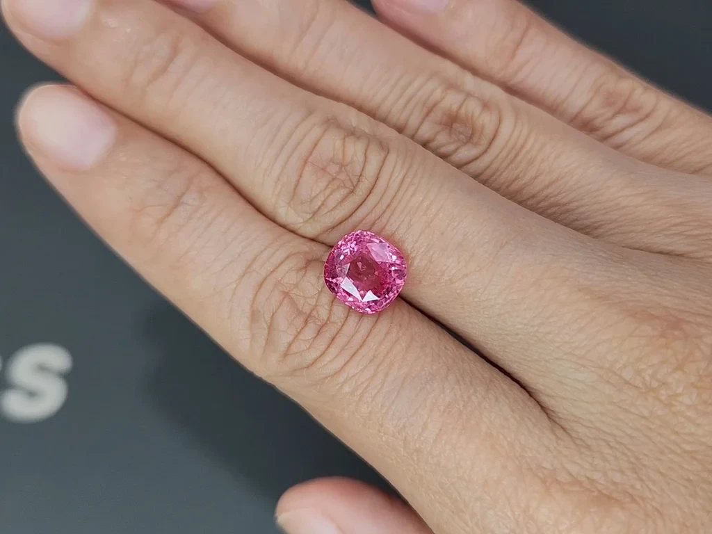 Unheated Padparadscha sapphire cushion cut 4.58 carats, Sri Lanka  Image №2