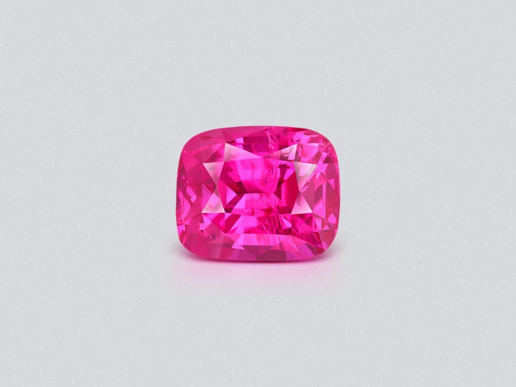 Hot pink sapphire in cushion cut 2.55 carats, Sri Lanka  Image №1