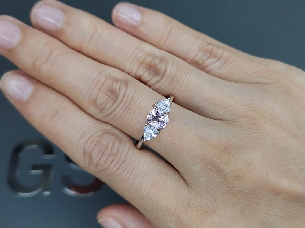 Pink radiant cut sapphire 0.85 carats, Madagascar Image №5