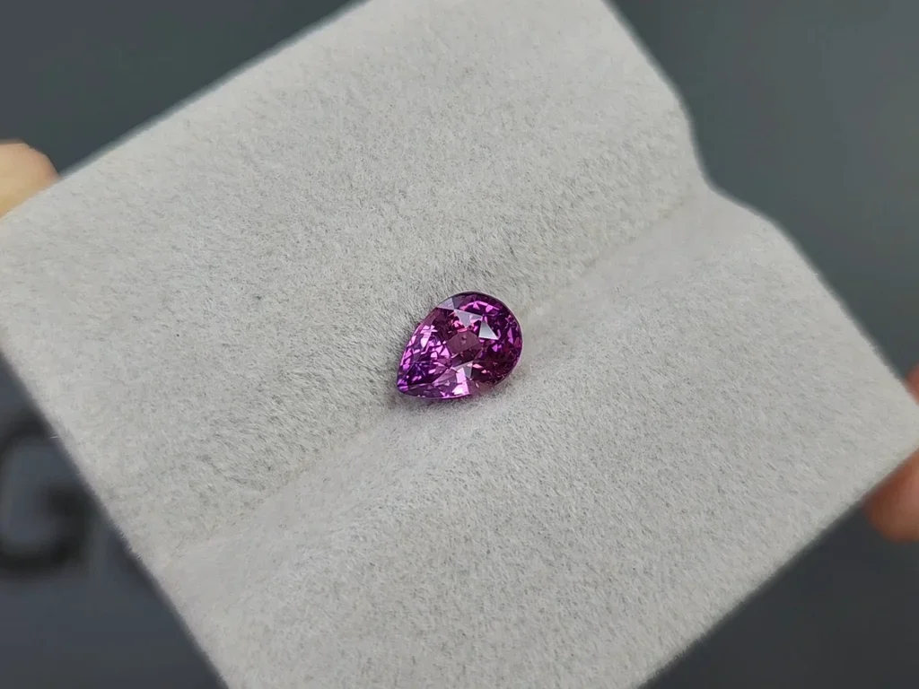 Unheated pear shaped purple sapphire 1.58 carats, Sri Lanka Image №4