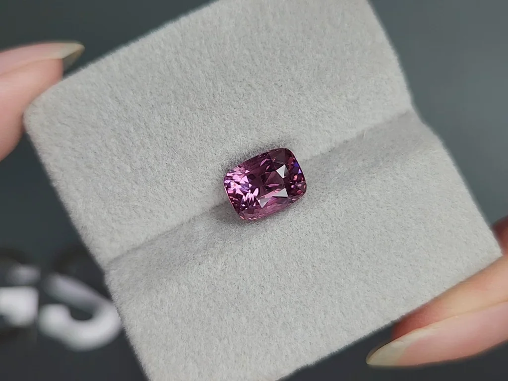 Purple spinel cushion cut 3.07carats,Tanzania Image №4