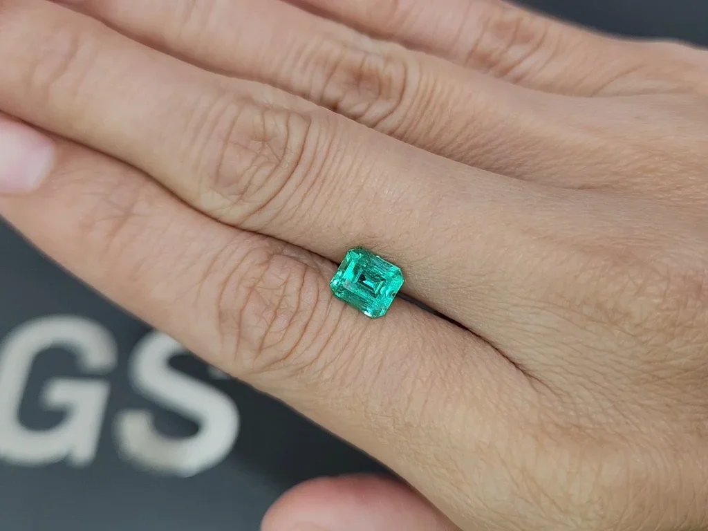 Emerald Intense green Panjshir in octagon cut 1.56 carats  Image №2