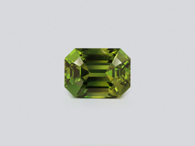 Green sapphire octagon cut 5.55 carats, Sri Lanka photo