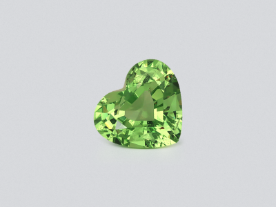 Garnet tsavorite heart shape 2.46 carats, Africa photo