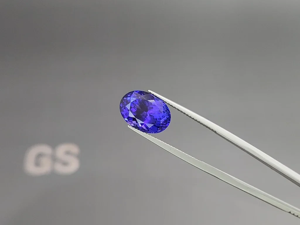 Tanzanite oval cut 7.95 carats, Tanzania Image №3