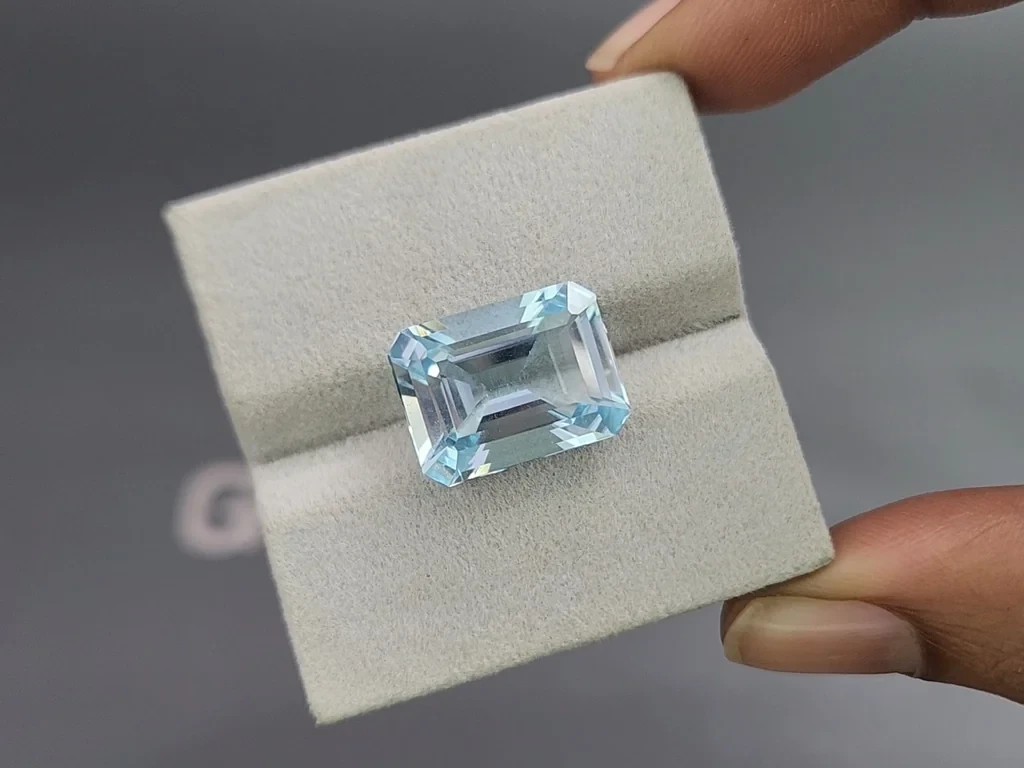 Aquamarine octagon cut 11.01 carats, Madagascar  Image №4
