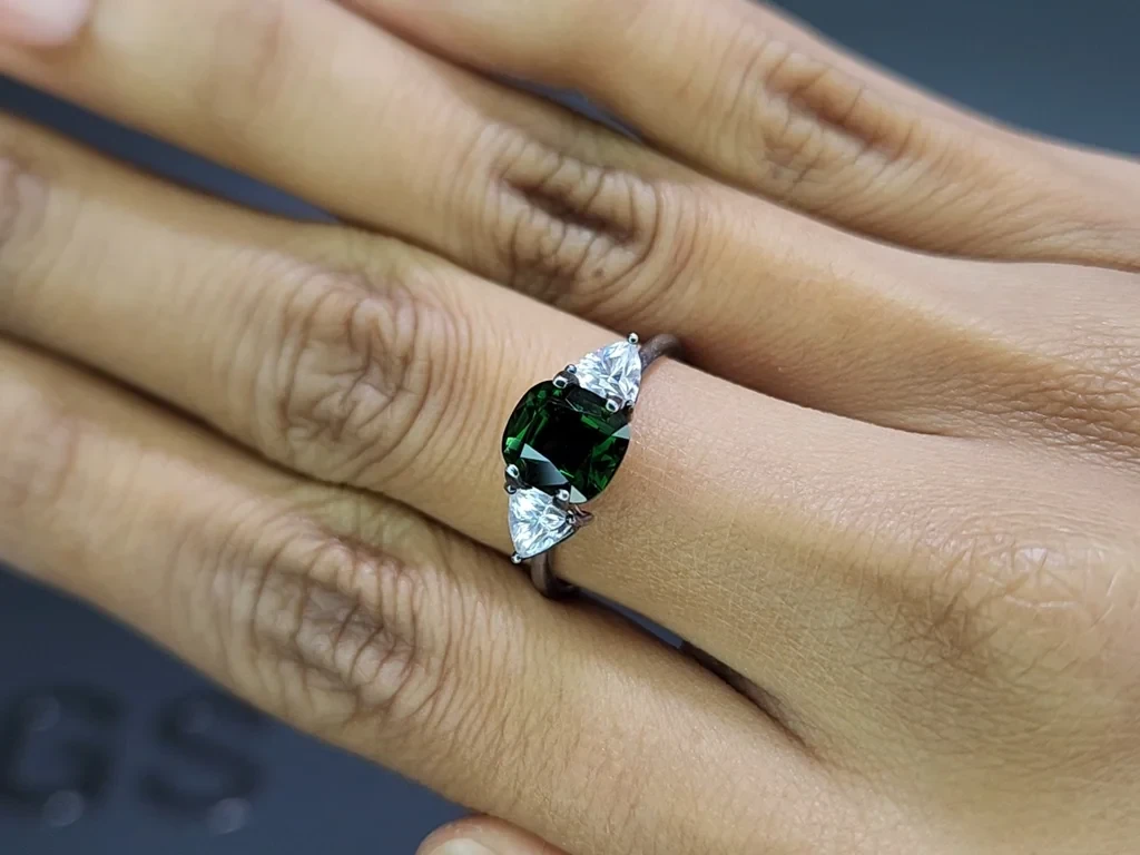 Tourmaline vivid green octagon cut 2.02 carats, Tanzania Image №5