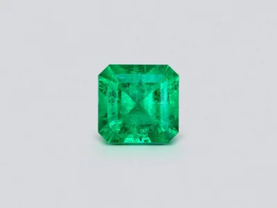 Natural Muzo green emerald in octagon cut 3.93 ct, Colombia photo