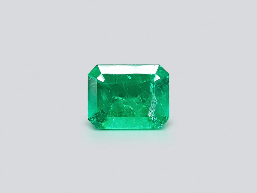 Intense Colombian Vivid Green emerald octagon cut 1.66 ct Image №1