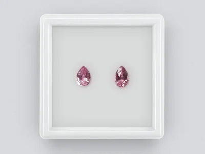 Pair of pear cut spinels 1.50 ct, Pamir photo