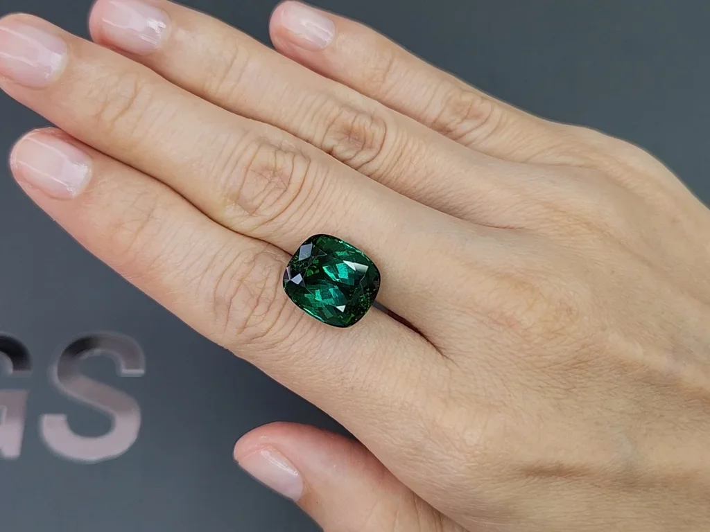 Cushion-cut greenish-blue tourmaline 11.38 carats  Image №2