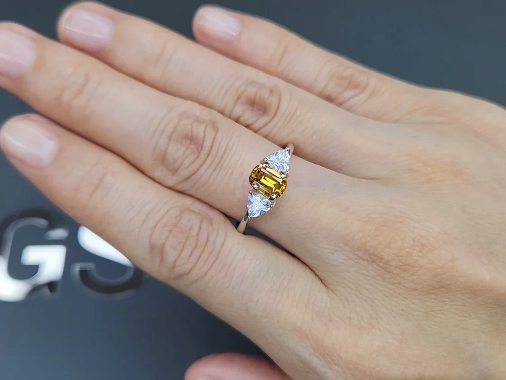 Unheated cushion cut Golden yellow sapphire 1.08 carat, Madagascar Image №5