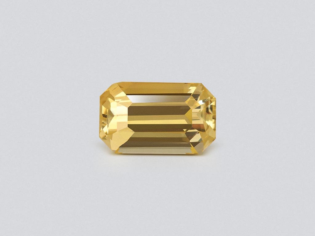 Yellow chrysoberyl octagon cut 4.04 carats, Madagascar Image №1