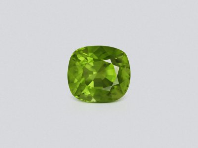 Peridot cushion cut 3.22 carats, Burma  photo