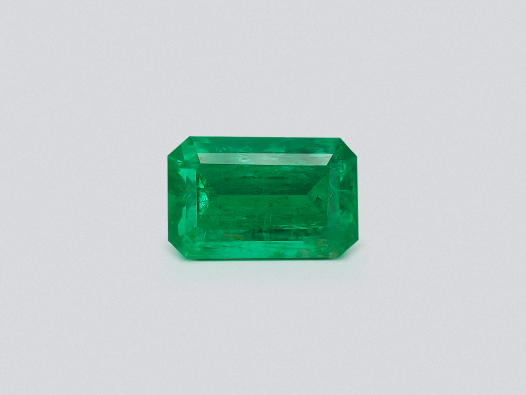 Panjshir Vivid green octagon cut emerald 1.23 carats Image №1