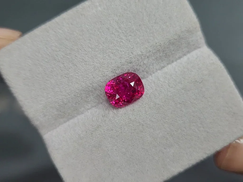 Unheated ruby cushion cut 2.55 carats, Mozambique Image №4