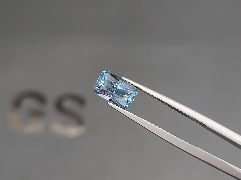 Santa Maria aquamarine radiant cut 1.70 carats, Madagascar Image №3