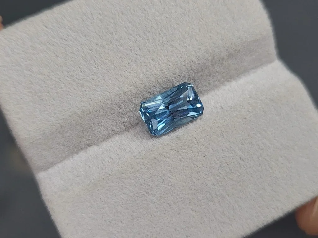 Santa Maria aquamarine radiant cut 1.70 carats, Madagascar Image №4