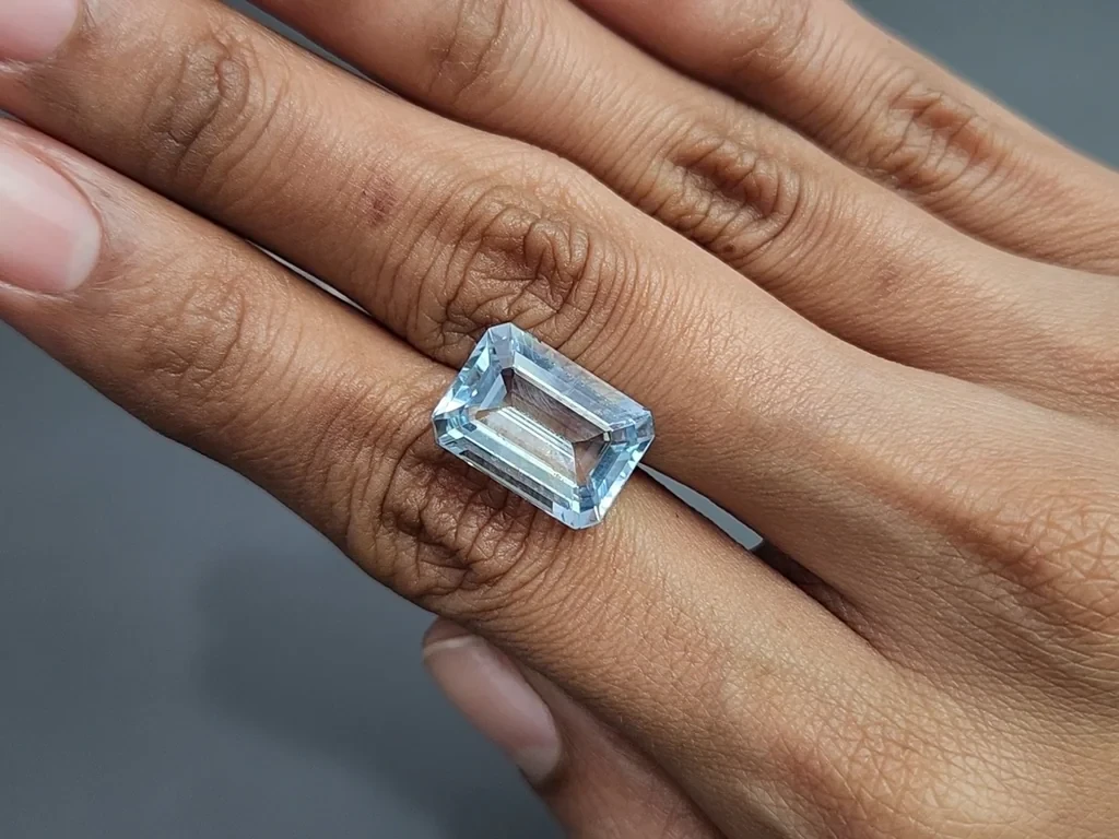 Aquamarine octagon cut 8.18 carats, Madagascar Image №2