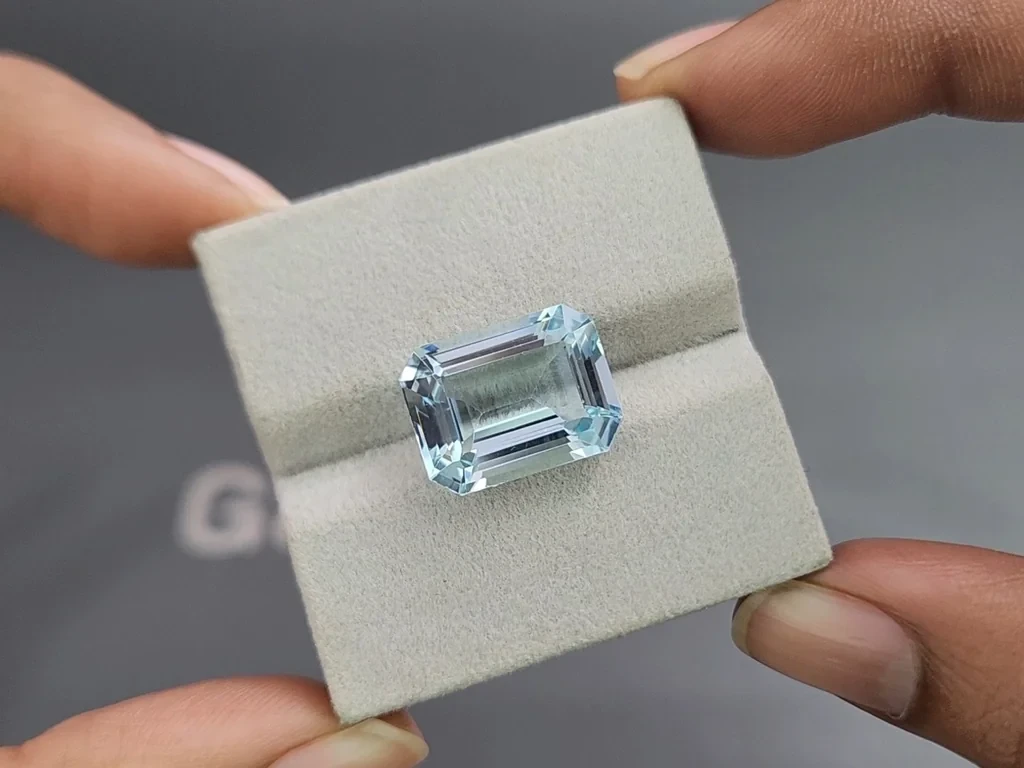 Aquamarine octagon cut 10.70 carats, Madagascar  Image №4