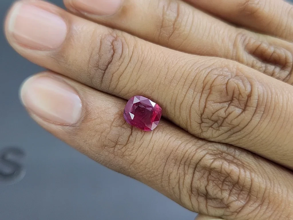 Unheated ruby Pigeon blood cushion cut 2.57 carats, Mozambique Image №2