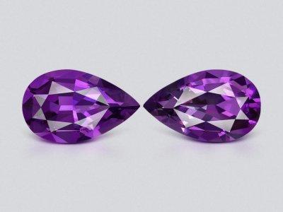 Pair of pear-cut amethysts, 4.02 carats, Brazil  photo