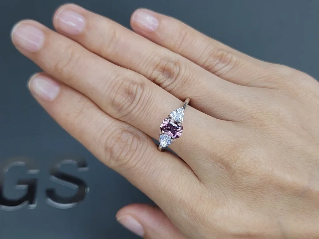 Violet radiant cut sapphire 1.09 carats, Madagascar Image №4