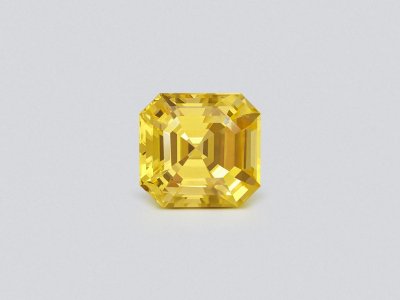 Unheated yellow Golden color sapphire in radiant cut 15.90 carats, Sri Lanka photo