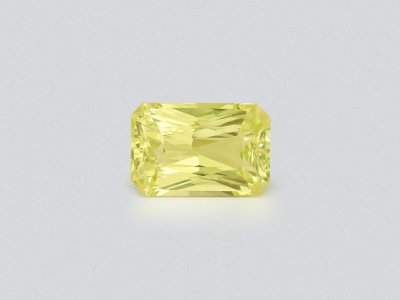 Yellow green chrysoberyl radiant cut 2.29 carats, Madagascar photo