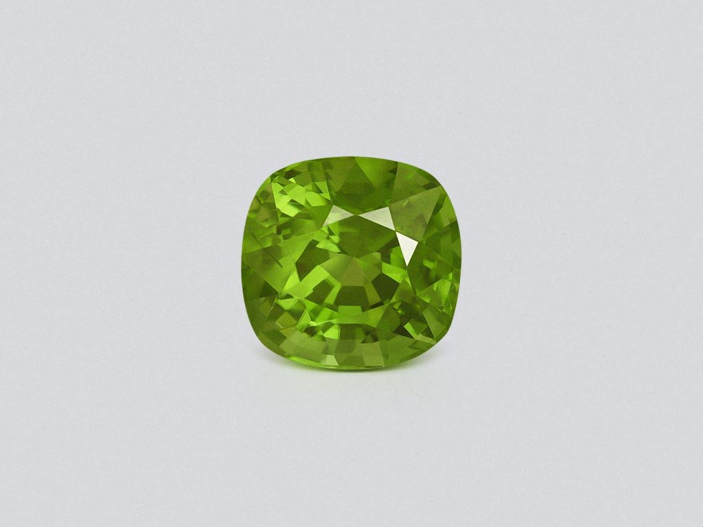 Peridot cushion cut  3.49 carats, Burma  Image №1