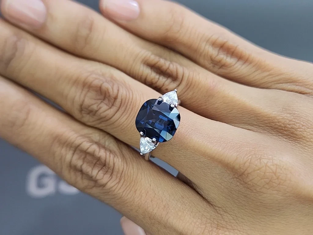 Cobalt spinel cushion cut 6.08 carats, Tanzania (AIG) Image №5
