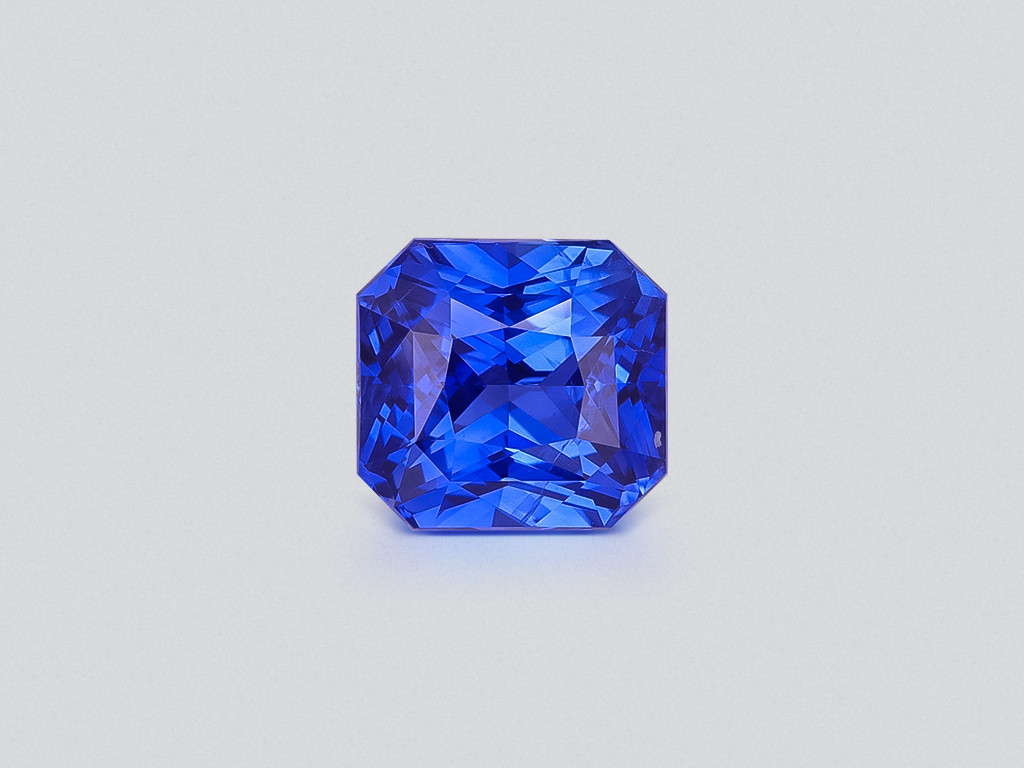 Intense Blue sapphire in radiant cut 3.53 carats, Sri Lanka Image №1