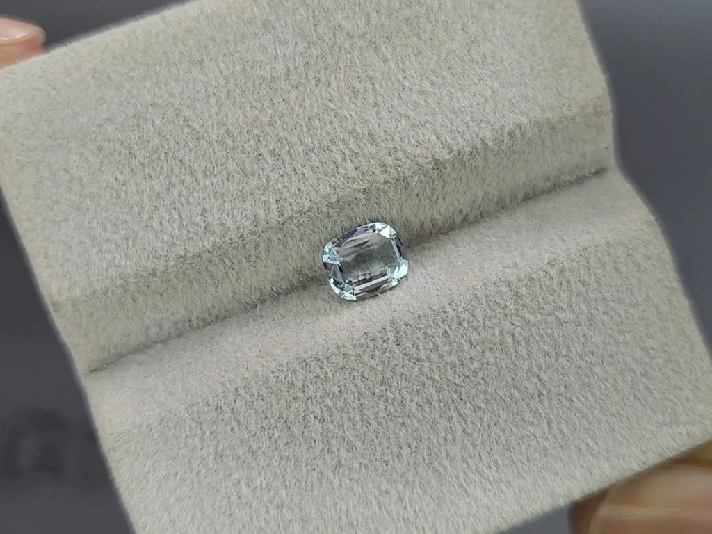 Aquamarine cushion cut 0.48 carats, Madagascar  Image №4