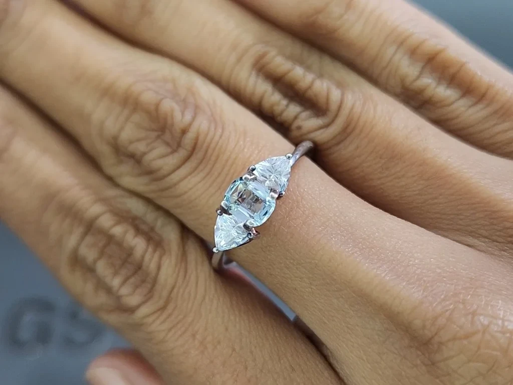 Aquamarine cushion cut 0.48 carats, Madagascar  Image №5