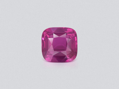 Sapphire Vivid Pink cushion cut  4.01 carats, Sri Lanka photo