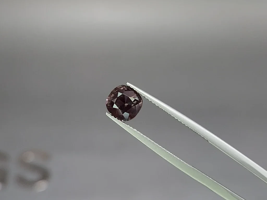 Alexandrite with color change cushion cut 2.10 carats, Brazil Image №4